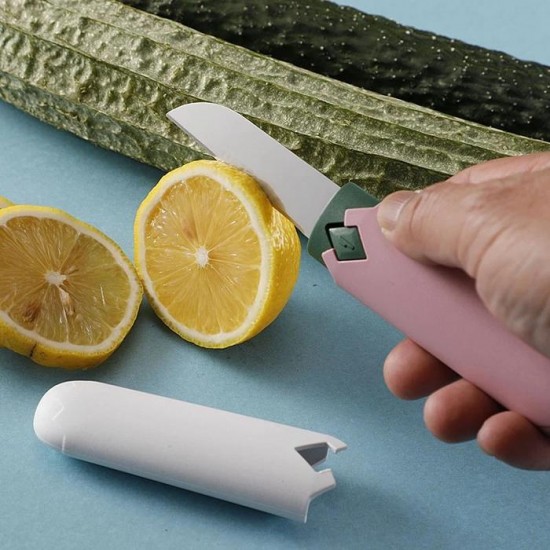 Pisau Peeler 2 in 1 Dengan Penutup Serutan Pengupas Buah Sayur Travel Portable
